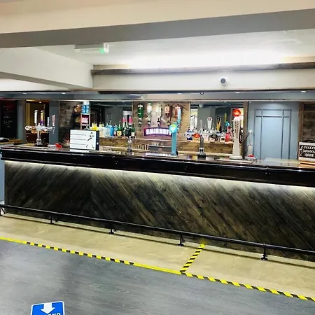 Hotel Fairways & Leisure Club 3*