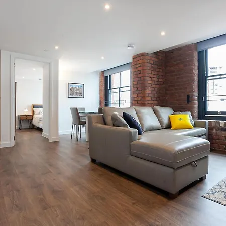 Stylish 1 Bed In Centre *