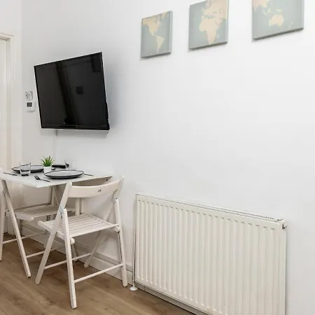 Cosy Studio In Heart Of West Didsbury Lejlighed *