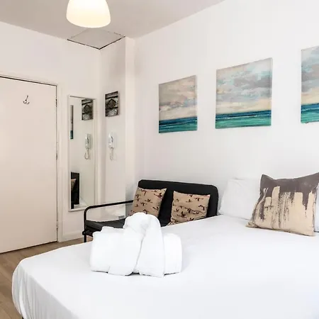 Cosy Studio In Heart Of West Didsbury * Manchester