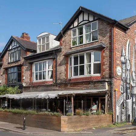 Cosy Studio In Heart Of West Didsbury * Manchester