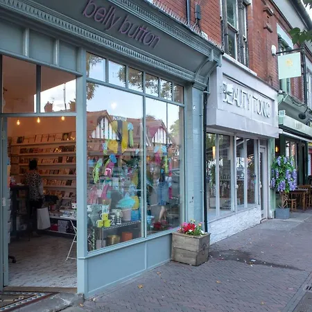 Cosy Studio In Heart Of West Didsbury * Manchester
