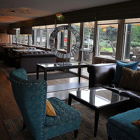 Marriott Victoria &