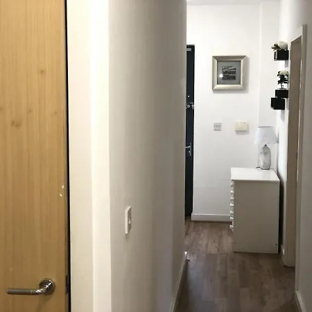 Luxury-finish Holiday In Near The Quays Prázdninový dům Manchester