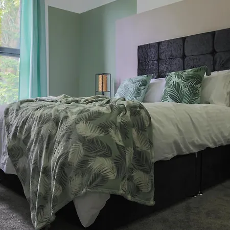 Ideal In Thorncliffe