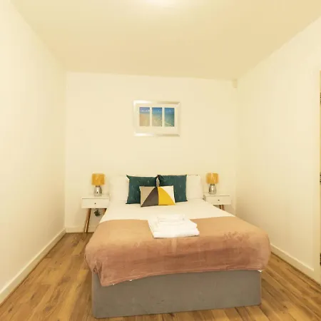 Luxury-finish Holiday In Near The Quays Prázdninový dům *