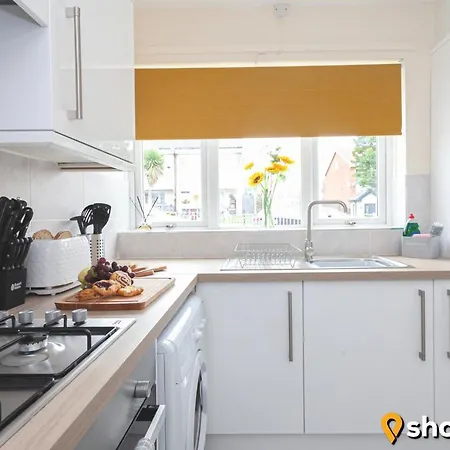 Farnborough - Contractors Families Close To Etihad Northern Quarter Lejlighed