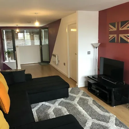 Spacious In Near The Quays, Iwm North *
