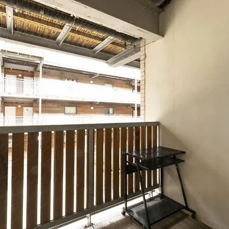 Spacious In Near The Quays, Iwm North Apartment *