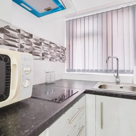 Pass The Keys Ideally Situated Cosy Studio Ii With Parking
