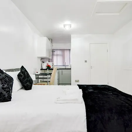 Pass The Keys Ideally Situated Cosy Studio Ii With Parking Апартаменты Манчестер