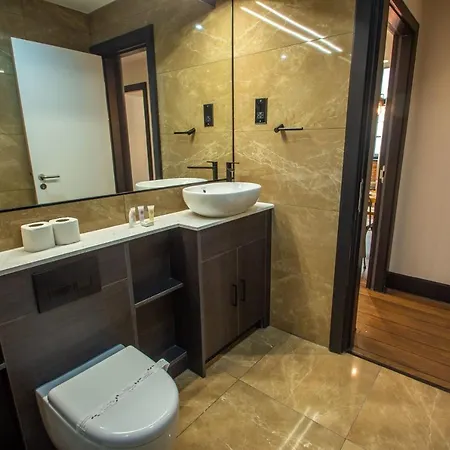 New Luxury 2 Bed - Heart Of The City! דירה *