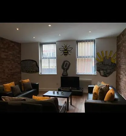 Spacious Shude Hill With Balcony * Manchester