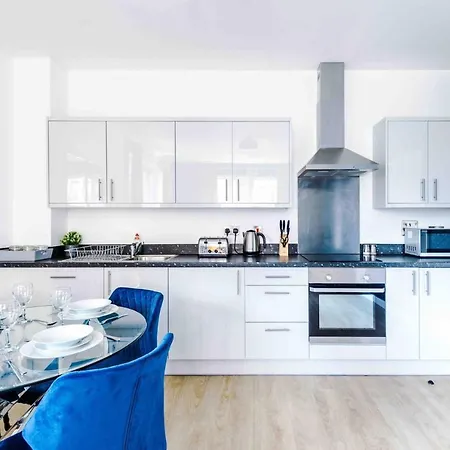 Apartment 2 Bedroom Hosted By Mcr Dens Manchester