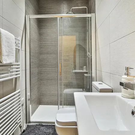 Apartment Dreamz -new Stylish And Modern Flat