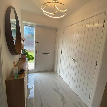 Pansiyon New Modern King Size With Ensuite And Parking