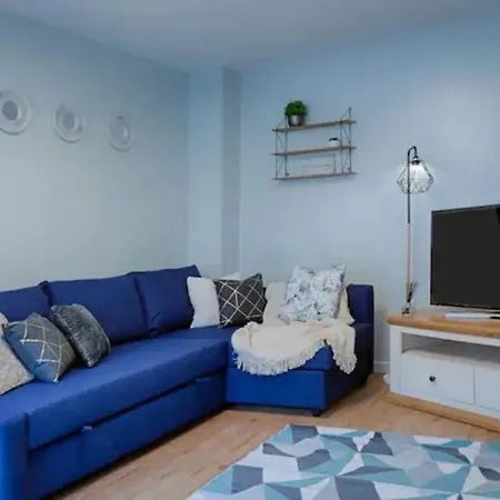 בית נופש 4 Bedroom House Salford Hosted By Mcr Dens