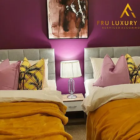 Apartment Fru Luxury Stays Serviced -city Star- 2 Bedroom Free Gated Parking & Wifi *