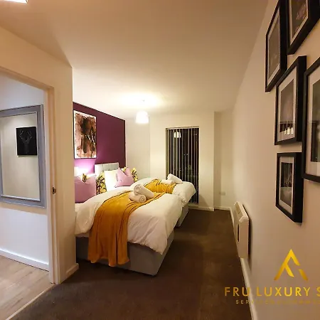 דירה Fru Luxury Stays Serviced -city Star- 2 Bedroom Free Gated Parking & Wifi מנצ'סטר