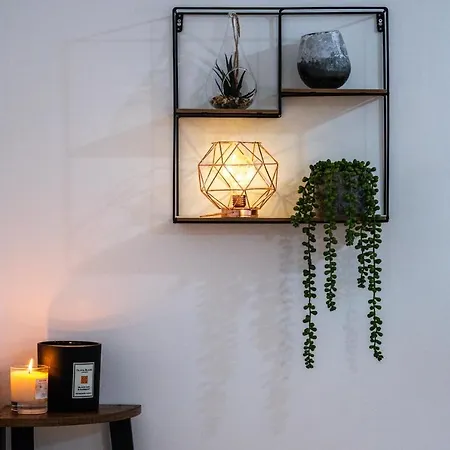 Comfy & Homely 2bed - 5 Star Location Апартаменты *