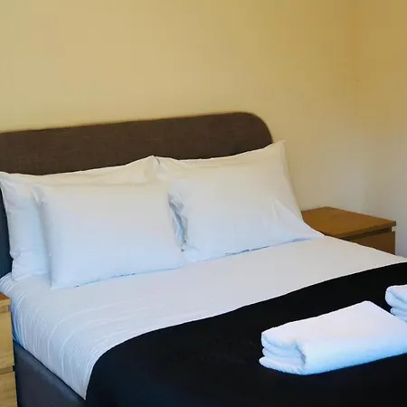 Comfortable Central Mcr Apt - 2 Bedroom - Sleeps 4 Апартаменты Манчестер