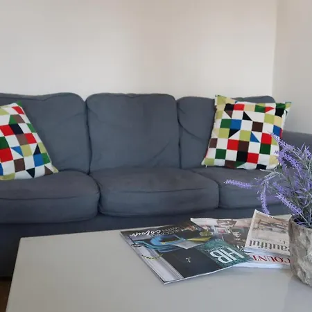 Apartment Comfortable Central Mcr Apt - 2 Bedroom - Sleeps 4 *