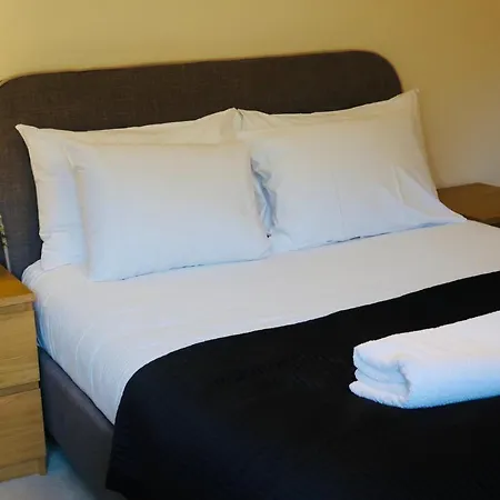 Comfortable Central Mcr Apt - 2 Bedroom - Sleeps 4 Манчестер
