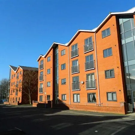 Comfortable Central Mcr Apt - 2 Bedroom - Sleeps 4 Манчестер