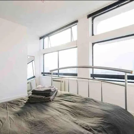 City Centre 2 Bed Amazing Views