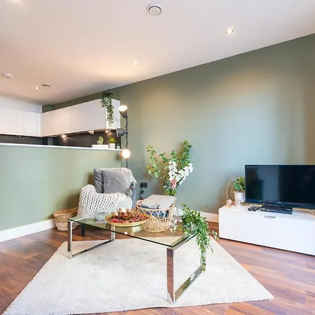 דירה City Centre 2 Bedroom Luxury Townhouse - With An Outdoor Hot Tub