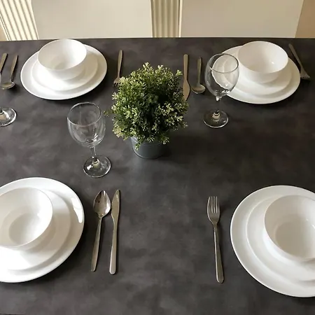 Guestready - Fantastic Family In Salford Holiday home *