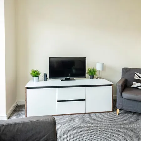 Guestready - Fantastic Family In Salford Holiday home