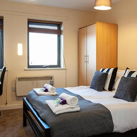 Apartmán Spacious 3 Bedroom Near City Centre With All Amenities *