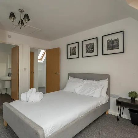 Guestready - Family In Salford * מנצ'סטר