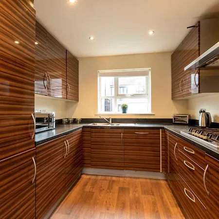 Guestready - Family In Salford מנצ'סטר