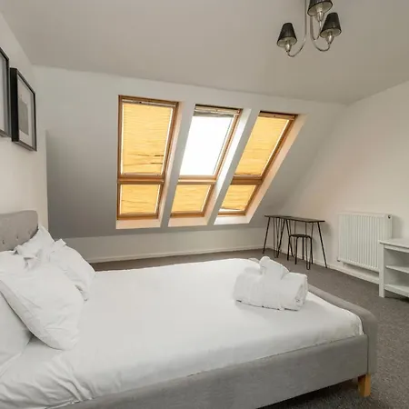 Guestready - Family In Salford * מנצ'סטר
