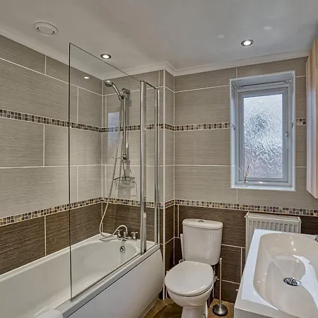 Pass The Keys Stylish & Homely Apartment Manchester