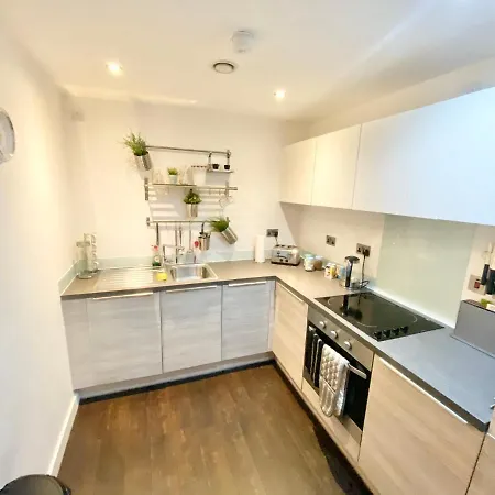 Modern Centre 2-bedroom Apartment Manchester