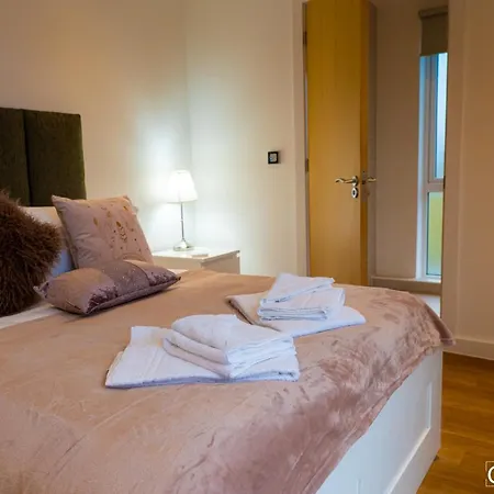 Perfect Apartment Near Manchester City Centre & Manchester Piccadilly Train Station Διαμέρισμα