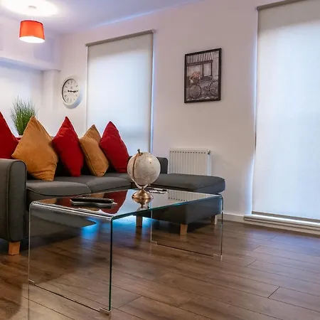 Perfect Apartment Near Manchester City Centre And Salford Uni Манчестер
