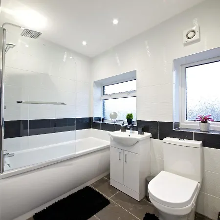 Dom wakacyjny Beautiful Cozy With Free Parking *