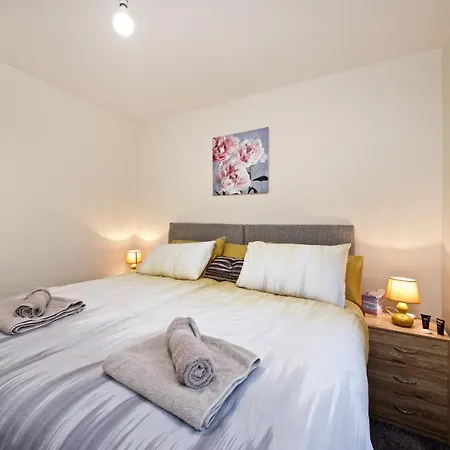Beautiful Cozy With Free Parking Holiday home