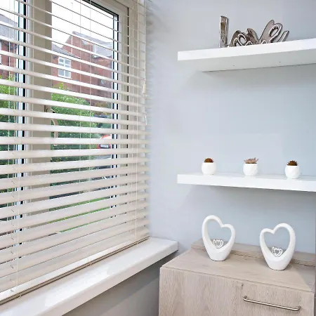 Beautiful Cozy With Free Parking