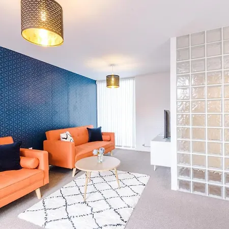 Holiday home 3 Bedroom House Hosted By Mcr Dens Manchester