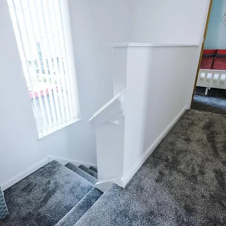 3 Bedroom House Hosted By Mcr Dens * Manchester