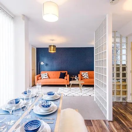 3 Bedroom House Hosted By Mcr Dens Manchester