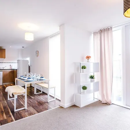 3 Bedroom House Hosted By Mcr Dens Manchester
