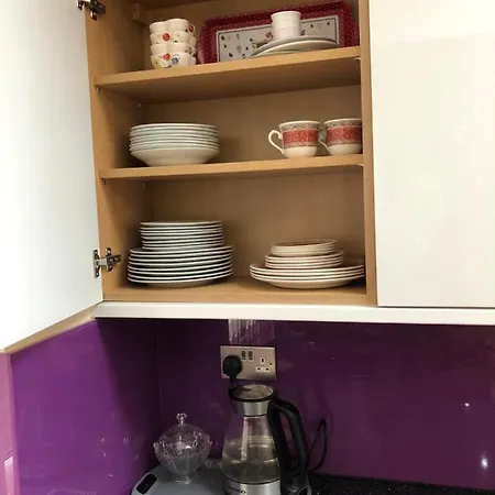 Bed & Breakfast Big Rusholme With Tv And Private Bathroom-parking&wifi