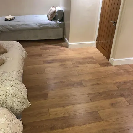 Big Rusholme With Tv And Private Bathroom-parking&wifi Bed & Breakfast