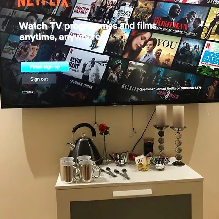 Big Rusholme With Tv And Private Bathroom-parking&wifi Bed & Breakfast Manchester
